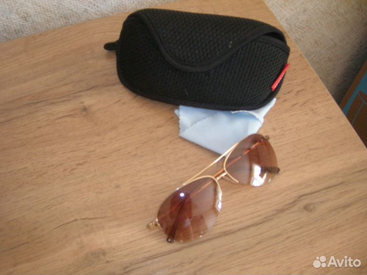 Солнечные очки женские