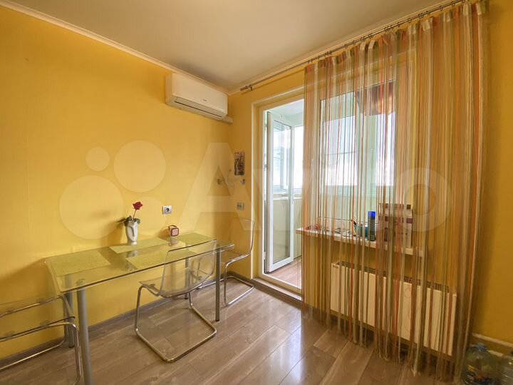 2-к. квартира, 60 м², 8/16 эт.