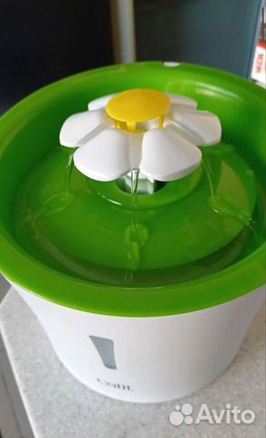 Фонтан поилка для кошек