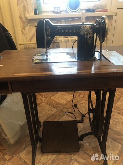 Швейная машина Naumann