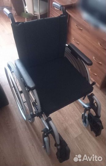 Инвалидная коляска новая