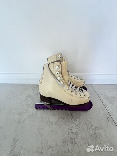 Коньки фигурные детские Wifa