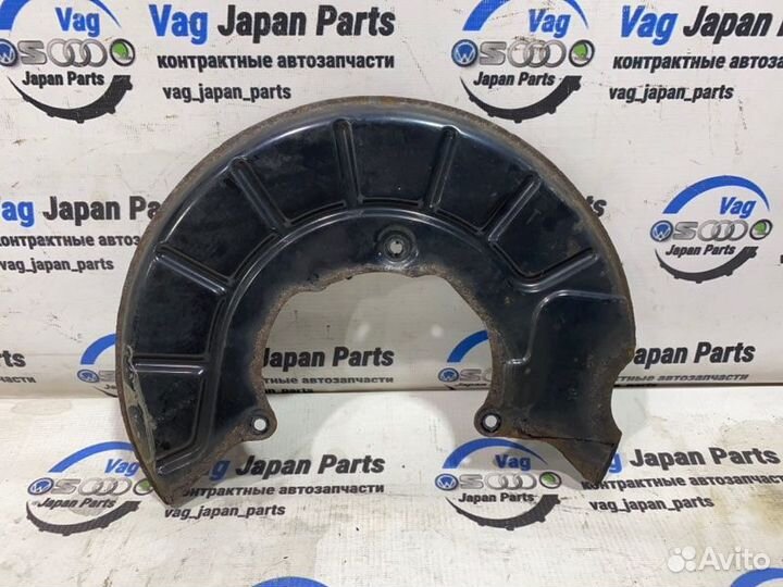 Пыльник тормозного диска передний левый Volkswagen