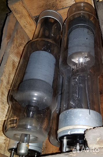 Тиратроны тр1-15/20, конденсаторы К15У-2Б, нерж-ка