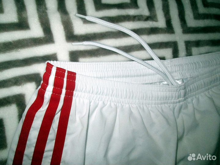 Шорты футбол.Adidas FC Bayern Munchen 48 р. новые