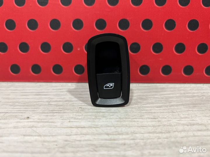 Кнопка стеклоподъемника Porsche Macan 95B 2018