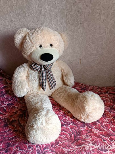 Плюшевый медведь большой 1 м