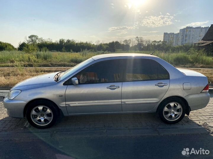 Mitsubishi Lancer 1.6 МТ, 2005, 200 000 км