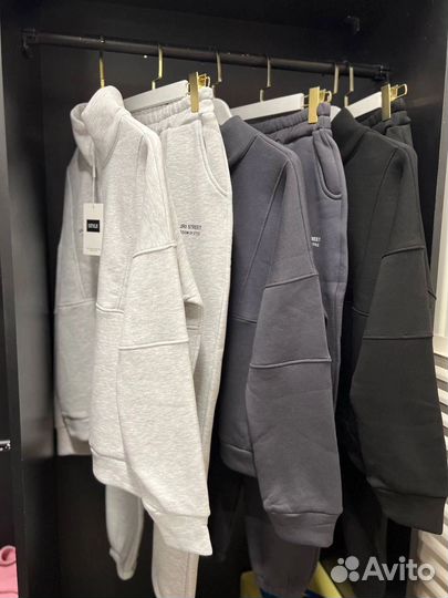 Спортивный костюм женский новый