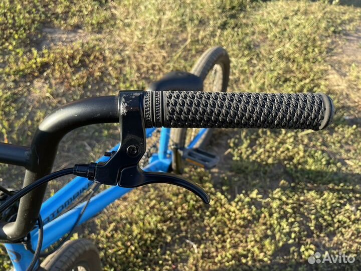 Трюковой велосипед BMX atom