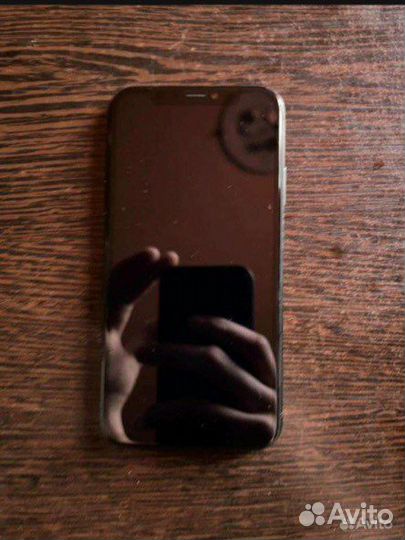 Мобильные телефоны бу iPhone 10