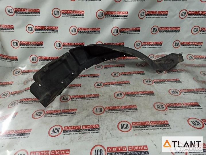 Подкрылок передний правый toyota land cruiser