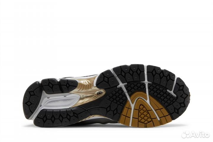 Кроссовки New Balance 1906R 'White Gold' M1906RA