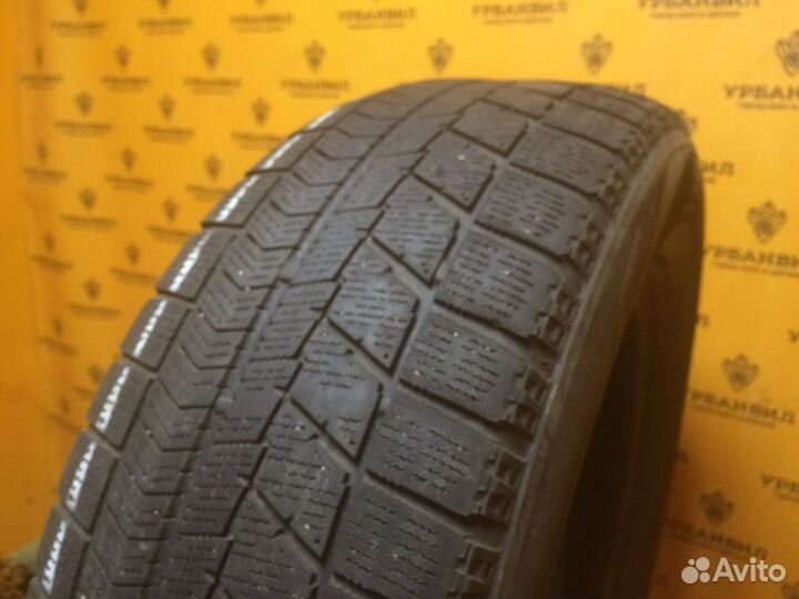 Bridgestone Blizzak VRX 205/65 R15