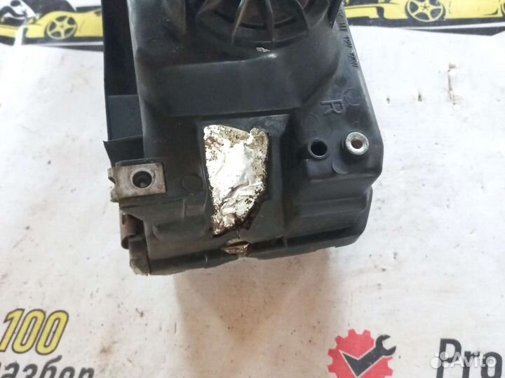 Volvo 850 передняя фара