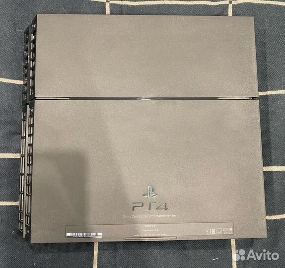 Sony PlayStation 4