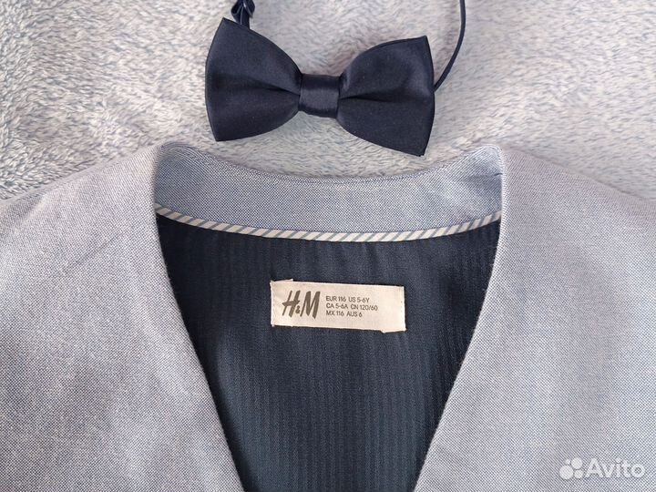 Нарядный костюм-тройка H&M для мальчика 110-116