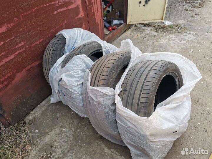Dunlop SP Sport Maxx GT 255/45 R20