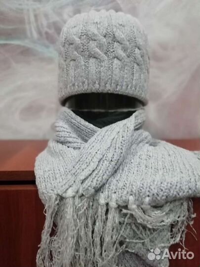 Шапка и шарф в комплекте