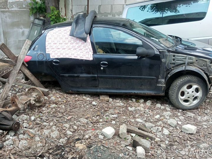 Запчасти peugeot 206