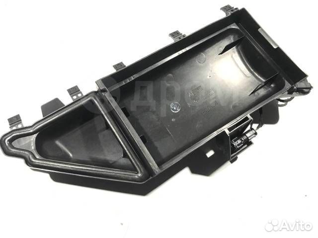 Крышка салонного фильтра правая BMW 5 E60