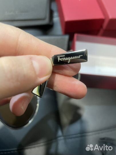 Salvatore ferragamo очки