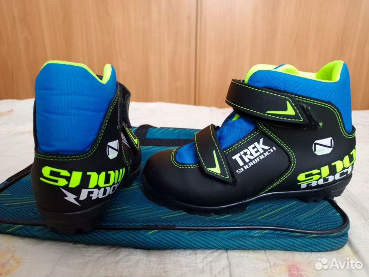 Лыжные ботинки