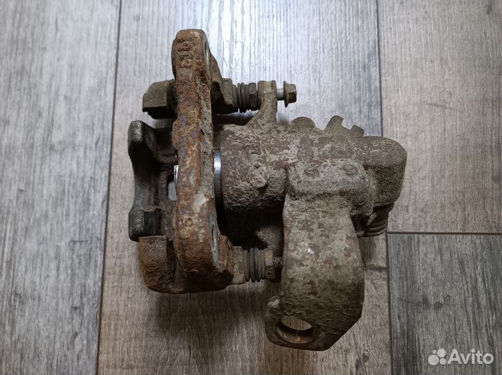 Суппорт задний Civic 4d 9clp14s