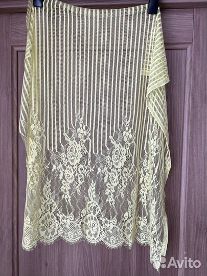 Отрез трикотажа и два отреза кружева