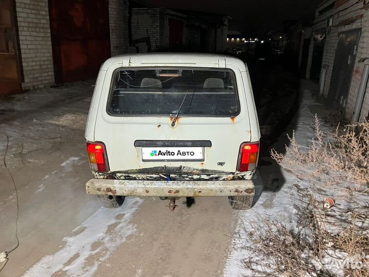 LADA 4x4 (Нива) 1.7 МТ, 1998, 150 000 км