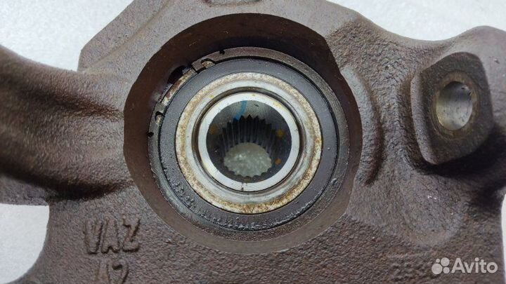 Кулак поворотный передний правый Renault Arkana JC