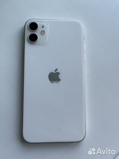 iPhone 11, 64 ГБ