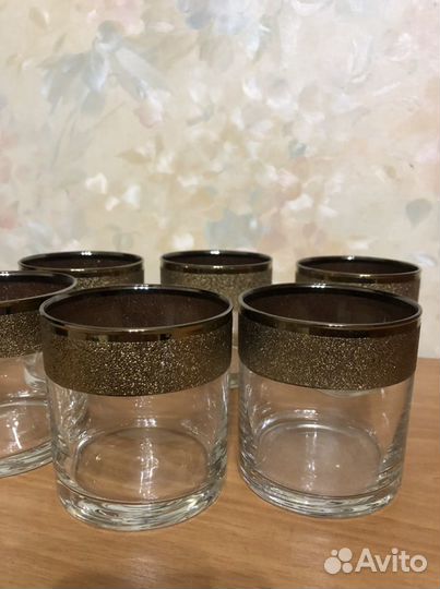Стаканы с золотистым декором 6 штук