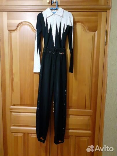 Продам костюм для выступления, фигурное катание