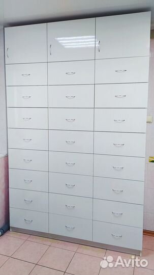 Рецептурный шкаф для медикаментов