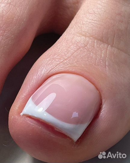 Маникюр и педикюр Мытищи