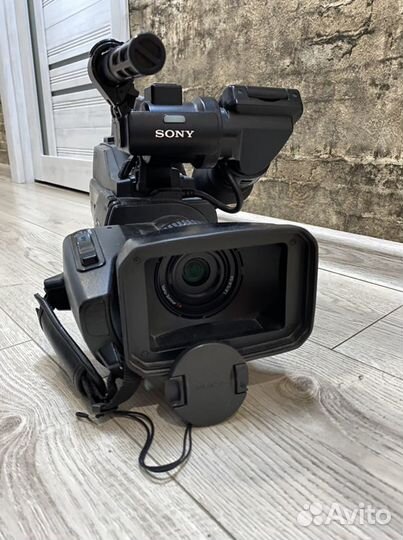 Высококлассная, профессиональная видеокамера Sony