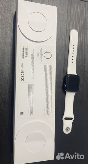 Часы Apple watch se 40 mm