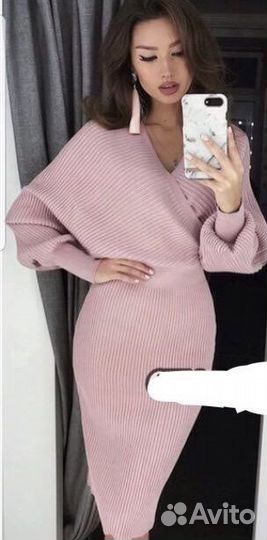 Шикарный костюм 2 ка размер единый 42-48 р новый