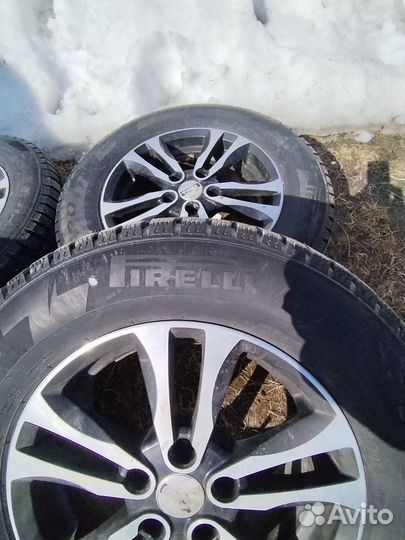 Шины и диски Pirelli 215 65 16