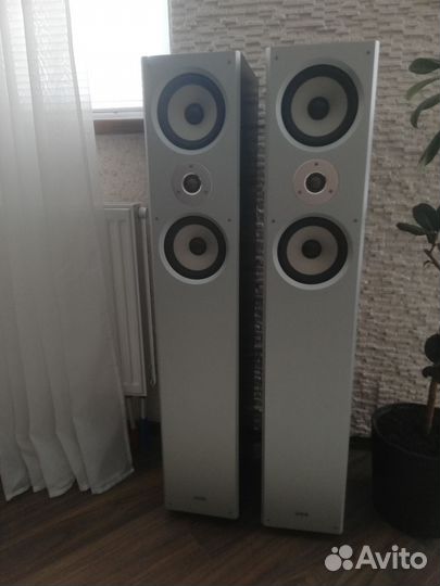 Акустические колонки Akira