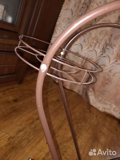 Подставка для цветов