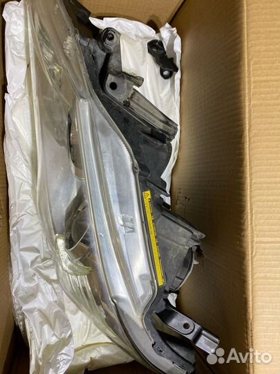 Левая передняя фара камри 50