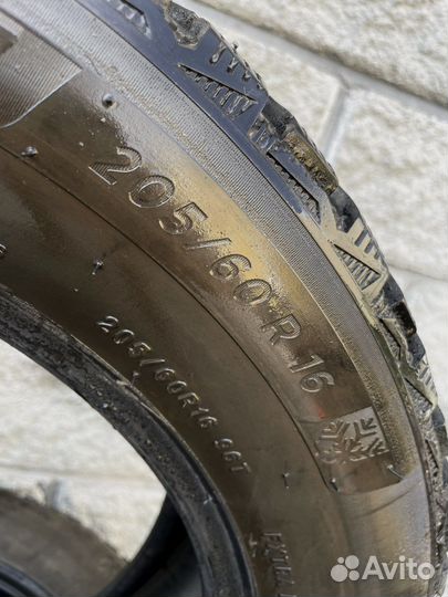 Michelin X-Ice North 4 205/60 R16 25F