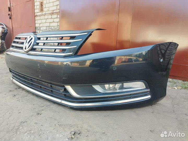 Бампер в сборе VW Passat B7 3AA807217J