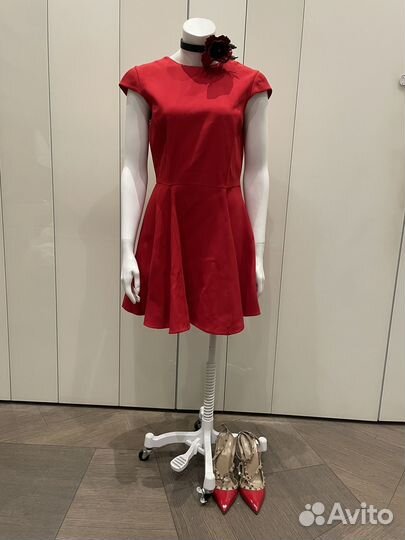 Красное платье MIU MIU,42 (S-М)