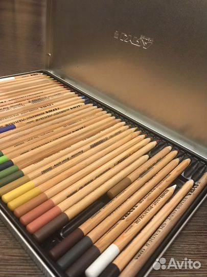 Цветные карандаши Lyra