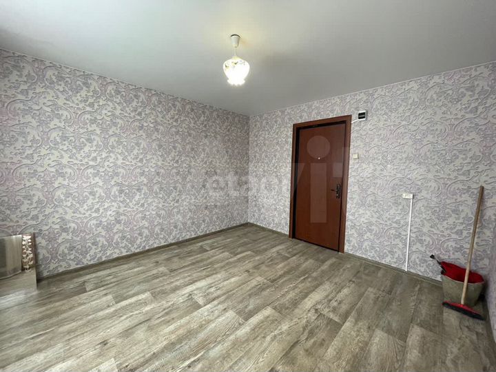 Комната 13,8 м² в 1-к., 2/5 эт.