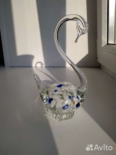 Статуэтка лебедь