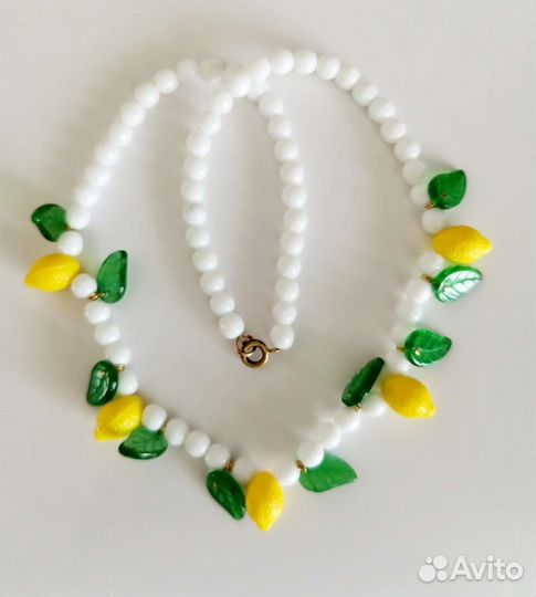 Бусы чешские фрукты винтаж